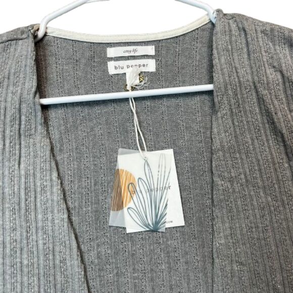Blu Pepper NWT Open-Front Gray Ribbed Cardigan with Lace-Trim Pockets Size L - Picture 5 of 5